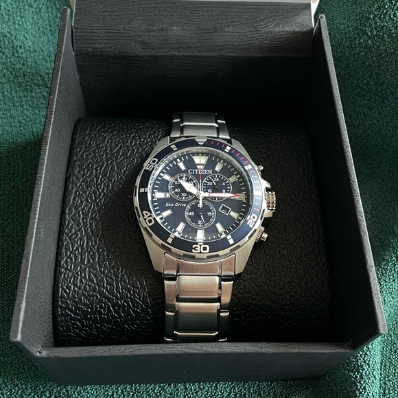 CITIZEN Watch - Picture 1 of 7